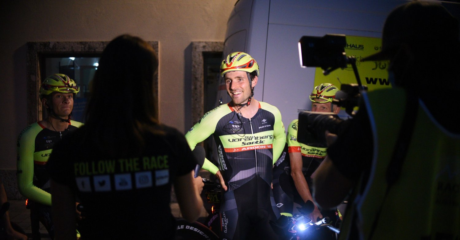 Interview eines Radfahrers vom Team Vorarlberg Santic beim Race Around Austria Interview eines Radfahrers vom Team Vorarlberg Santic beim Race Around Austria