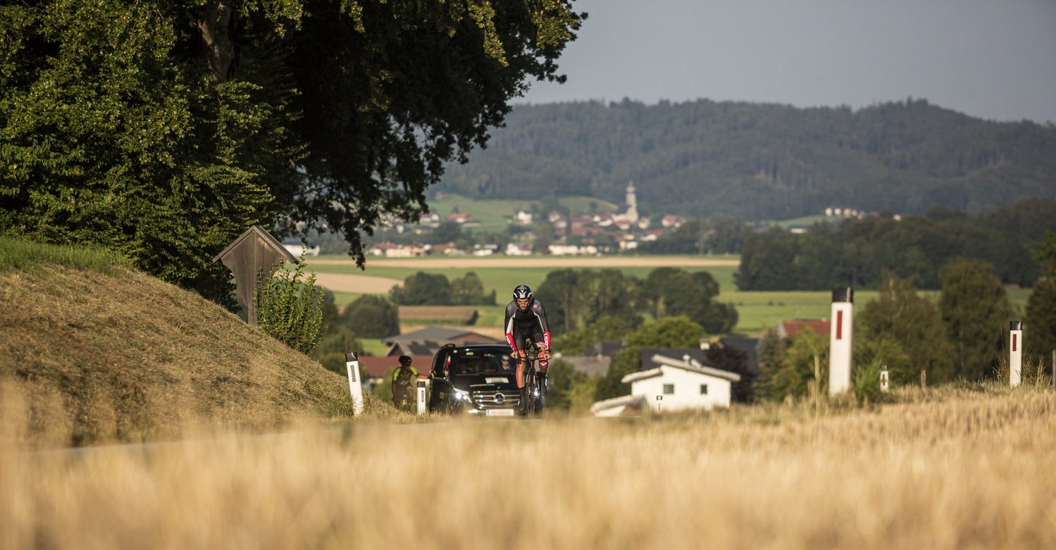 Radfahrer am Weg rund um Oberösterreich bei der CHALLENGE.