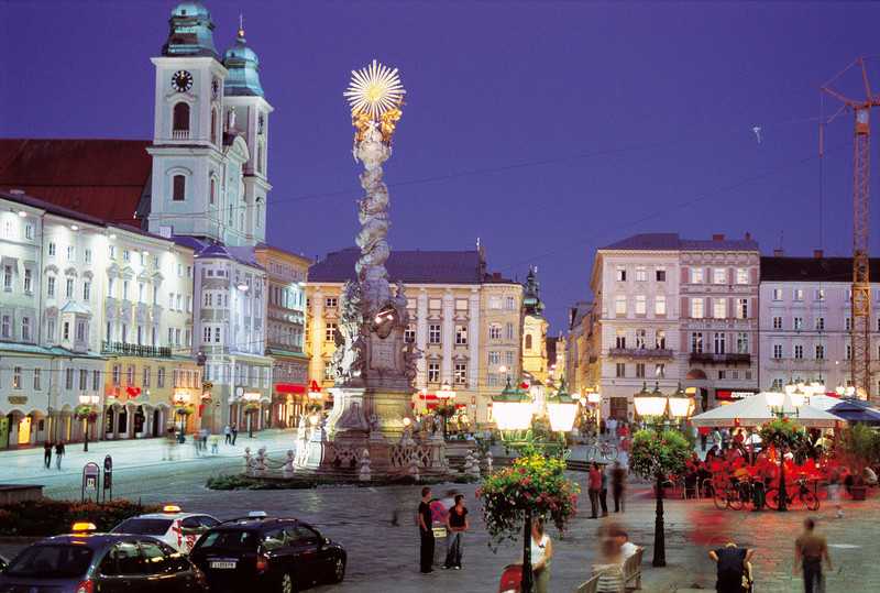 Nachtausfahrt in Linz
